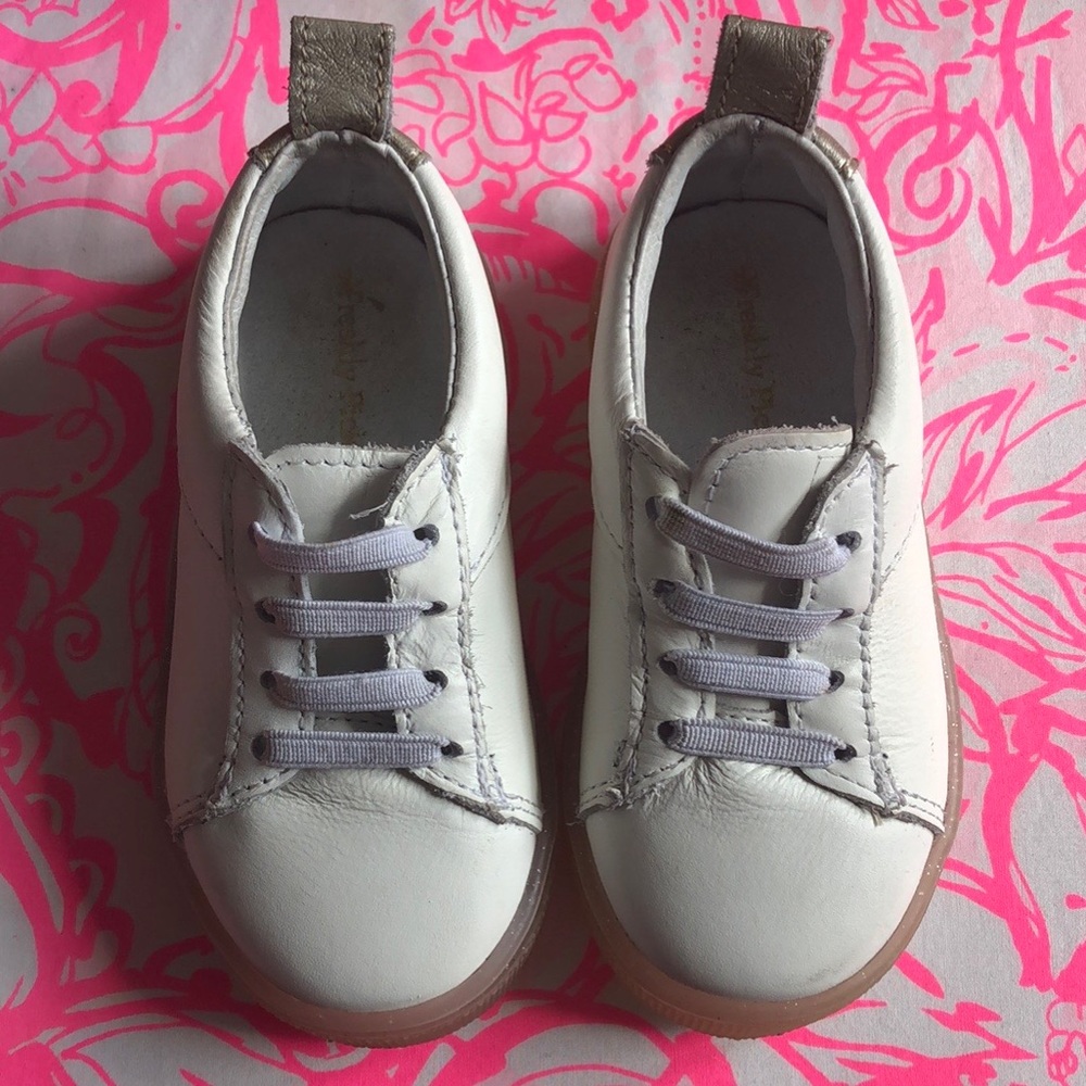 Freshly Picked Classic Lace Up White w/glitter S6
